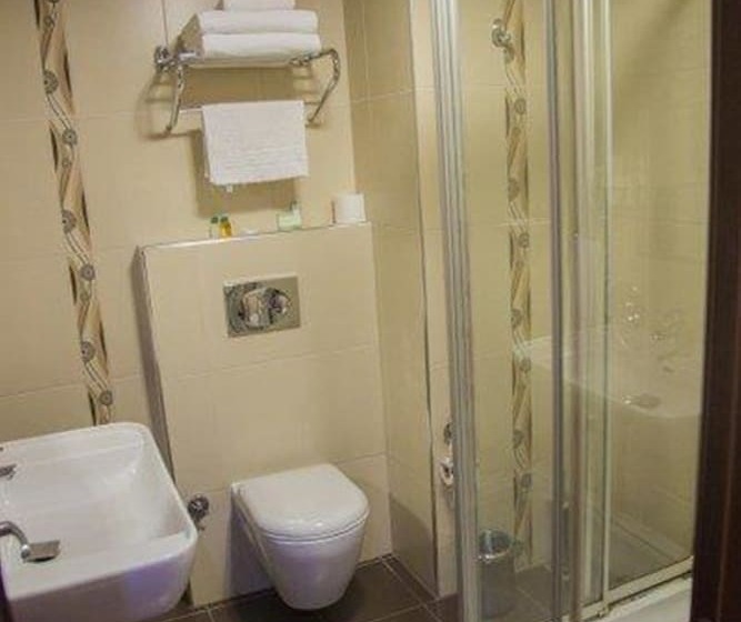 هتل Kelesler Park