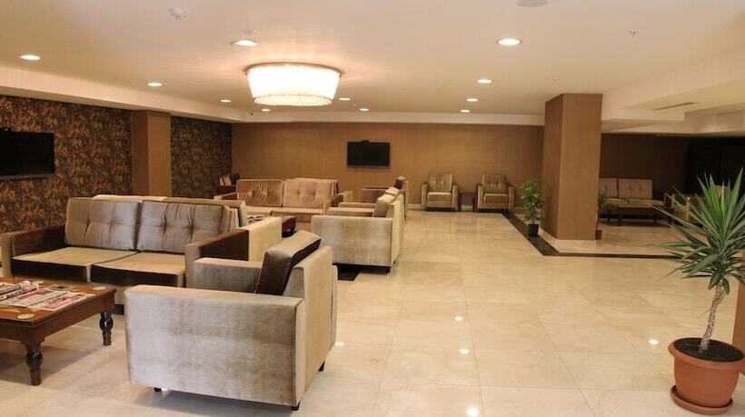 هتل Kelesler Park