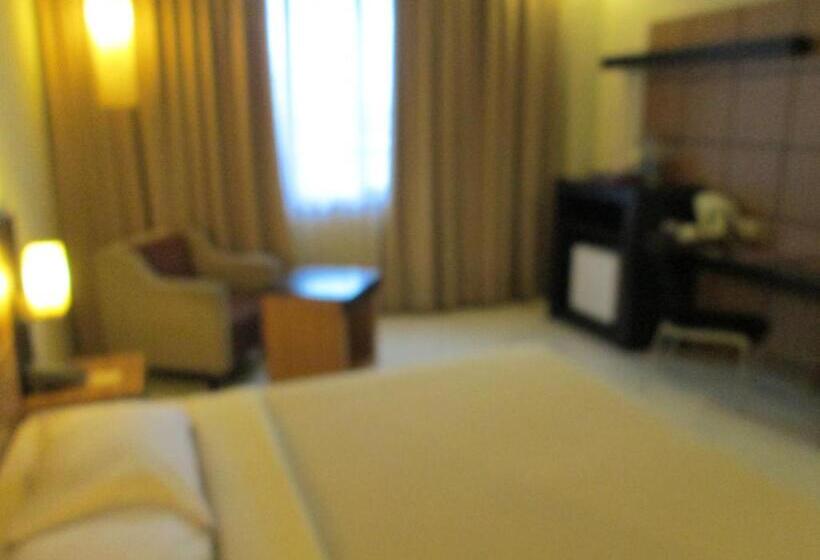 בית מלון כפרי Kini Pontianak