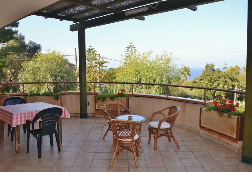 호텔 L' Arcobaleno Resort