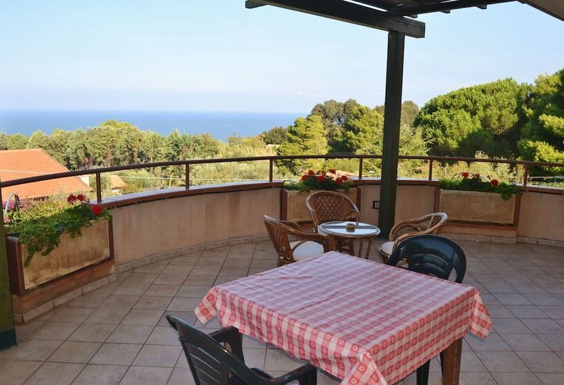 호텔 L' Arcobaleno Resort