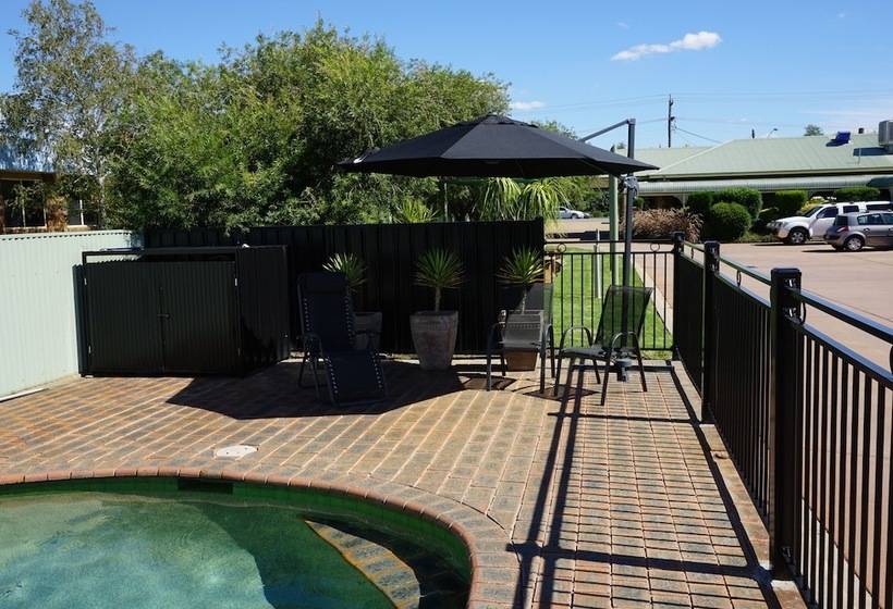 هتل Lincoln Cottage Motor Inn