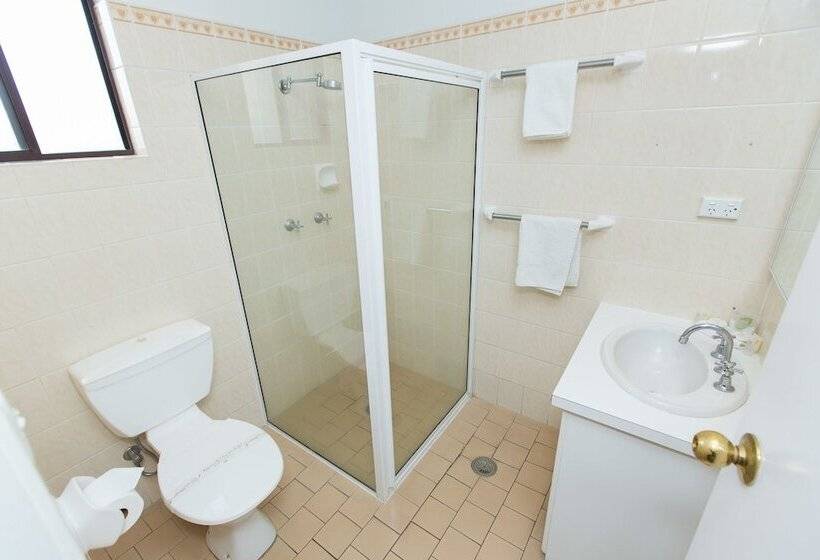 هتل Lincoln Cottage Motor Inn