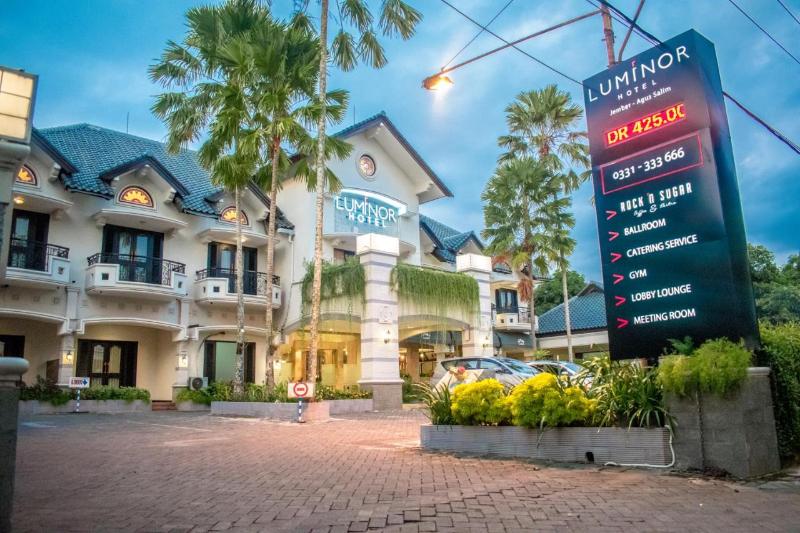 Luminor Hotel Jember By Wh