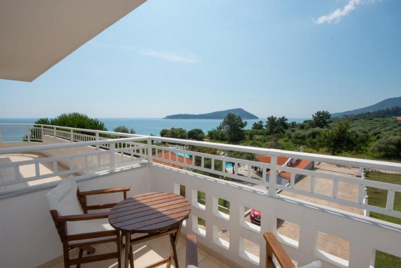 ホテル Maranton Beach