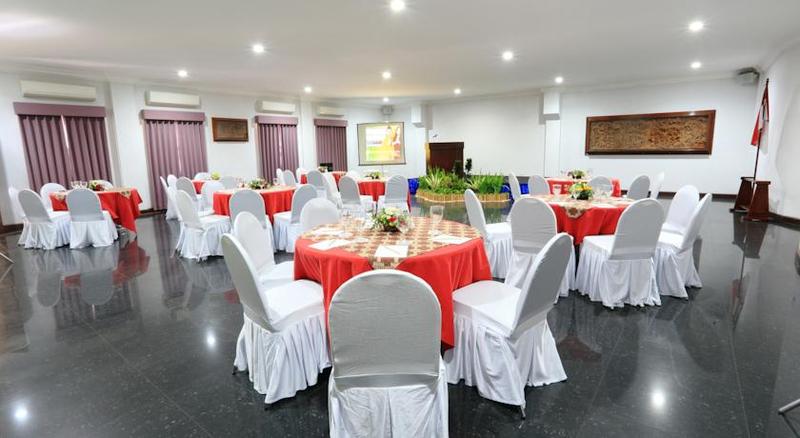 בית מלון כפרי Merdeka Kediri