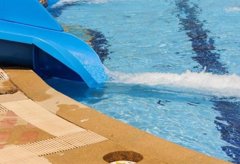 בית מלון כפרי Merdeka Kediri