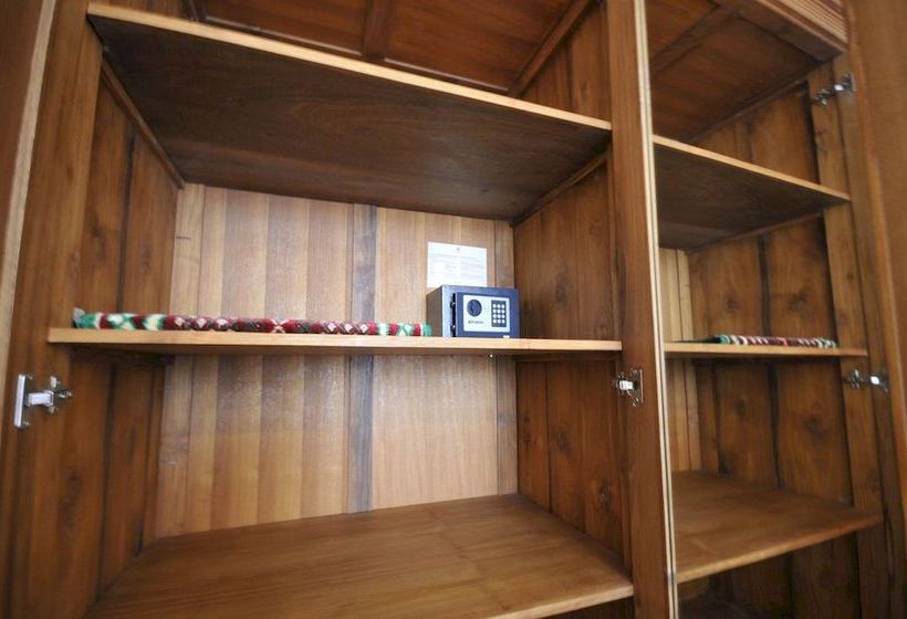 ホテル Mesra Business & Resort