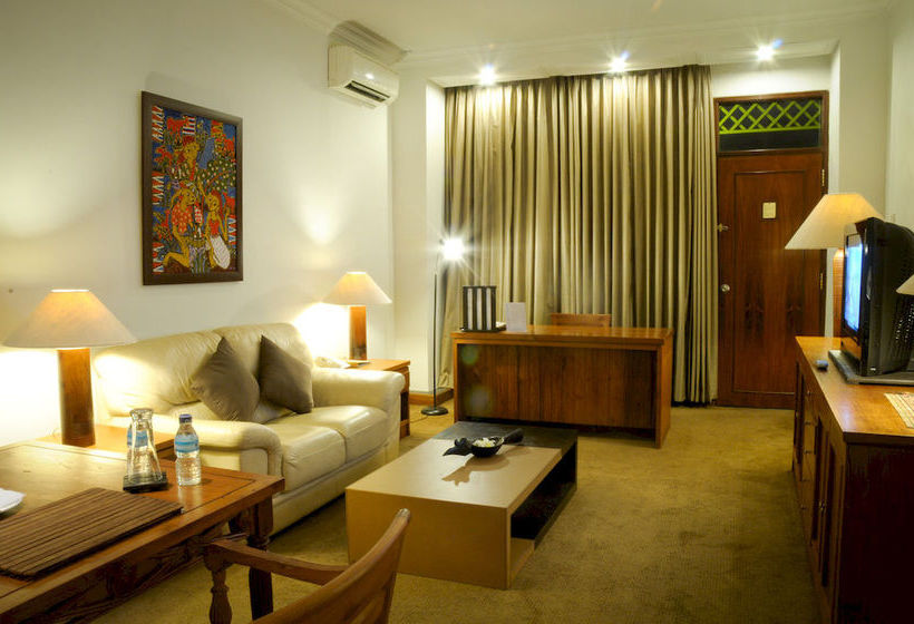 ホテル Mesra Business & Resort