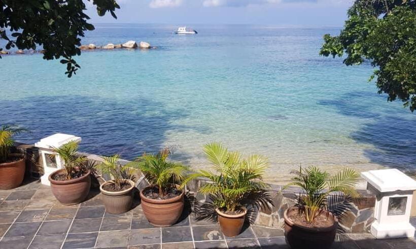 בית מלון כפרי Minang Cove Resort