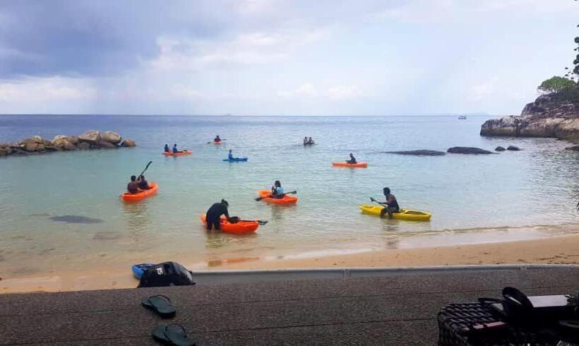 בית מלון כפרי Minang Cove Resort