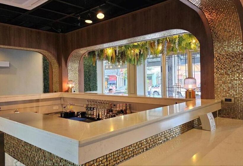 Montree Phuket Hotel, Sha Extra Plus