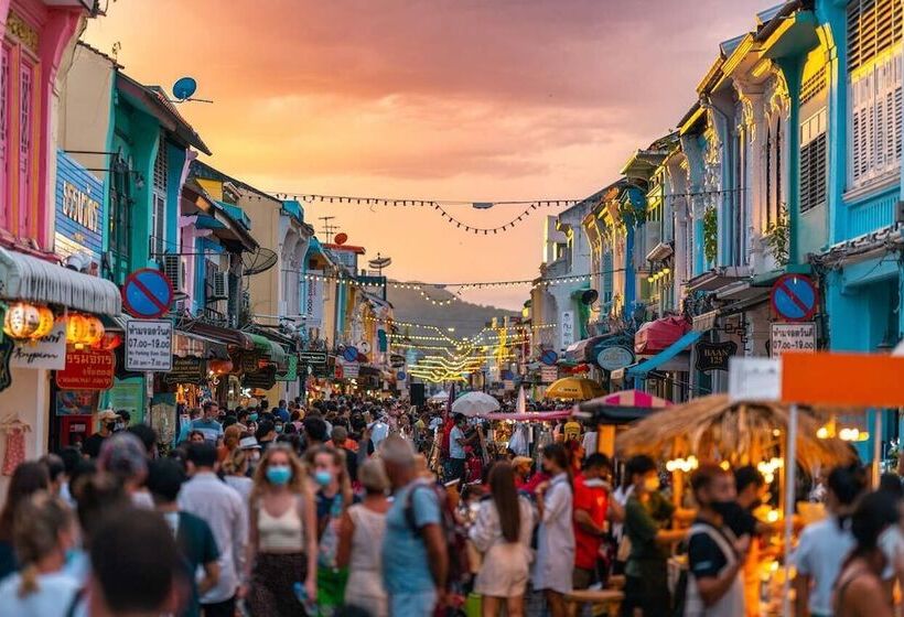 Montree Phuket Hotel, Sha Extra Plus