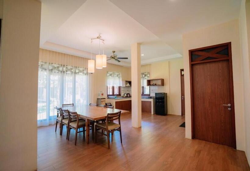 فندق Mutiara Carita Cottages