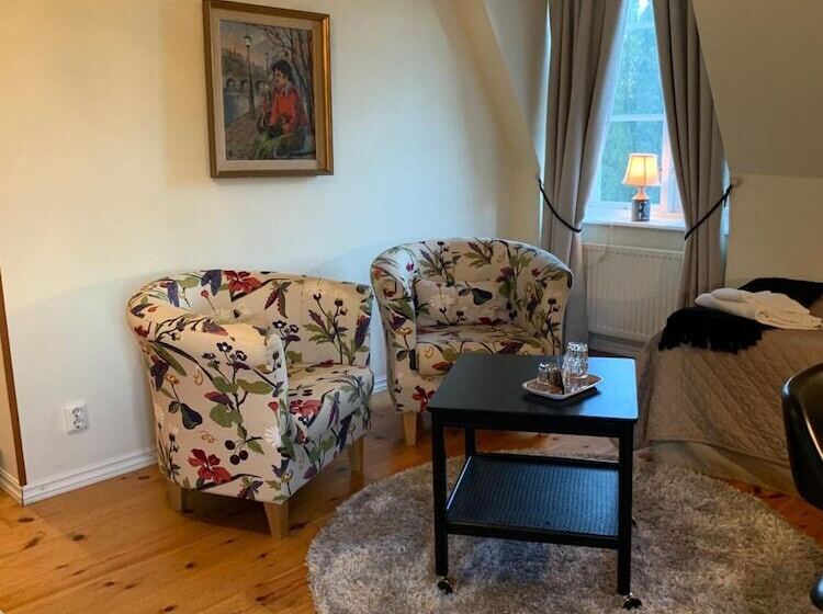 בית מלון כפרי Nya Pallas