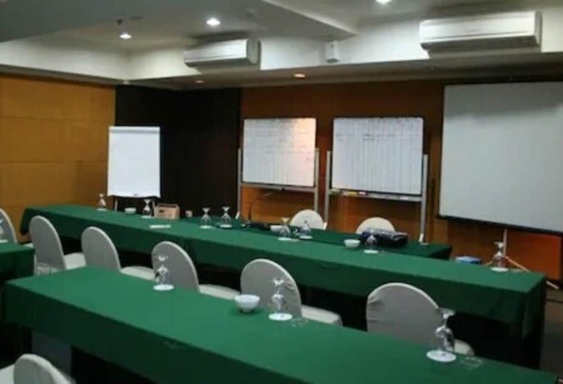 فندق Pacific Balikpapan