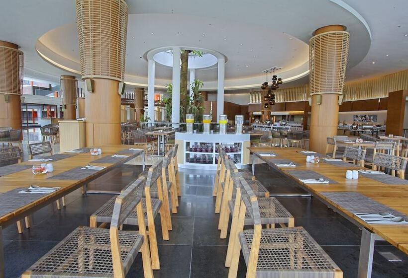 בית מלון כפרי Pesona Alam Resort & Spa