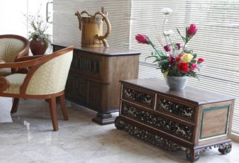 酒店 Resor Tuban Tropis