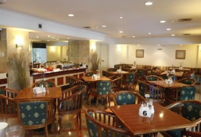 酒店 Resor Tuban Tropis