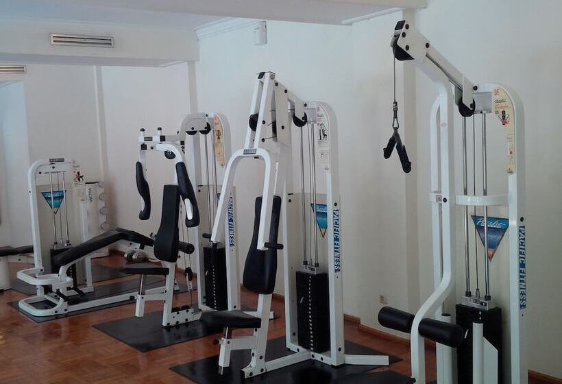 酒店 Resor Tuban Tropis