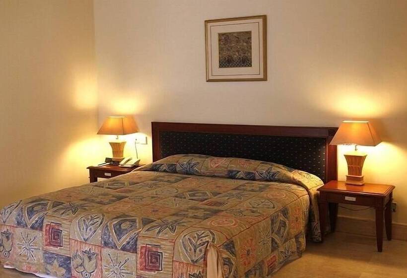 酒店 Resor Tuban Tropis