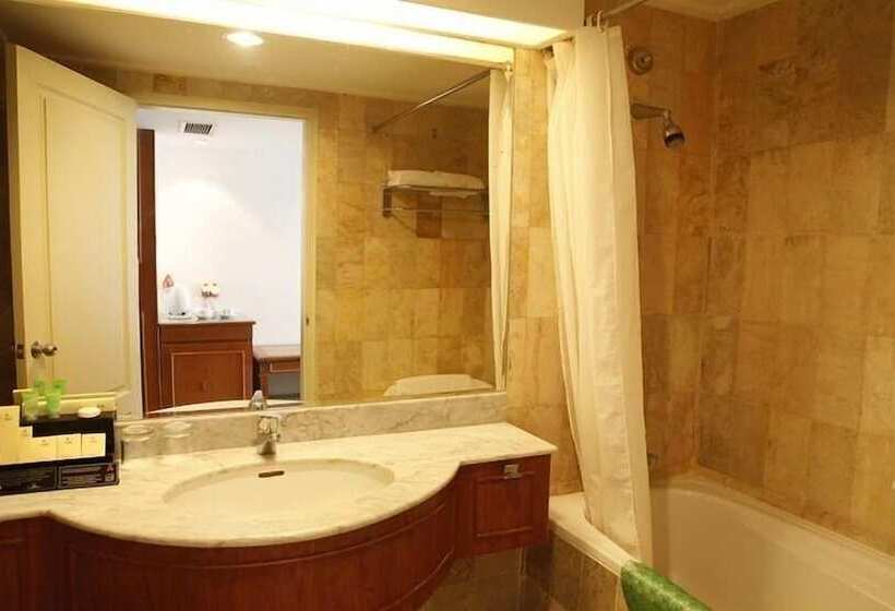 酒店 Resor Tuban Tropis