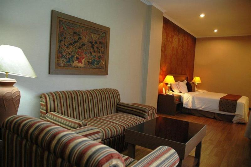 ホテル Riyadi Palace