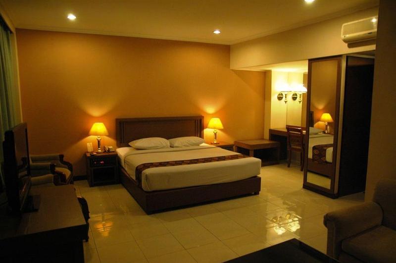 ホテル Riyadi Palace