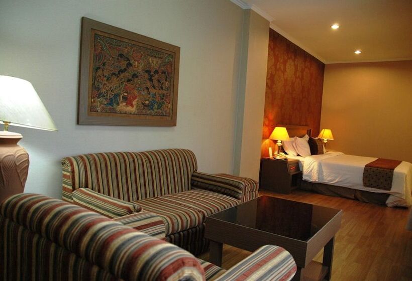 ホテル Riyadi Palace