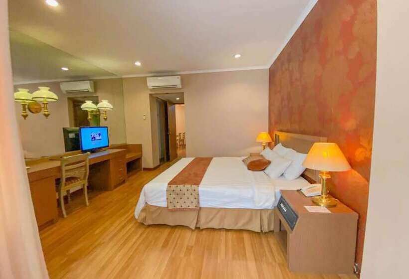 ホテル Riyadi Palace