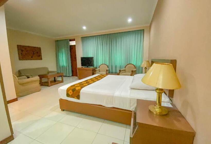 ホテル Riyadi Palace