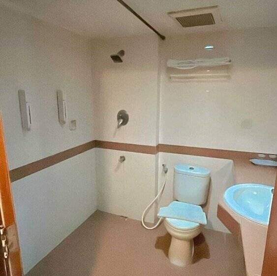 ホテル Riyadi Palace