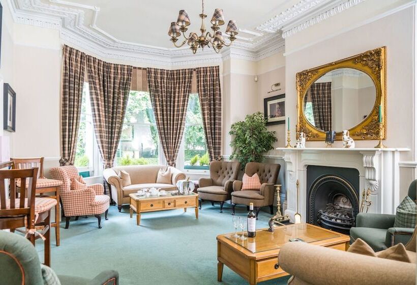 ホテル The Ayrlington Guesthouse