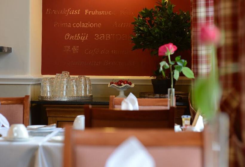 ホテル The Ayrlington Guesthouse