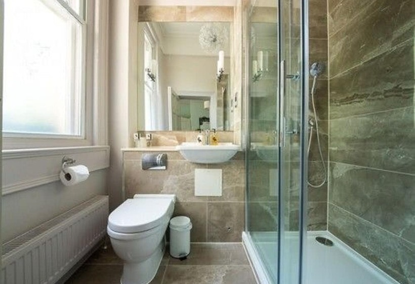 ホテル The Ayrlington Guesthouse