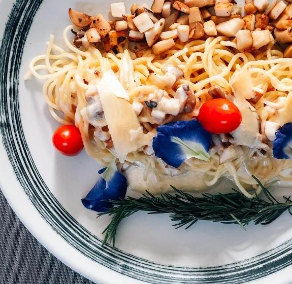 فندق The Beach Natural Resort Koh Kood