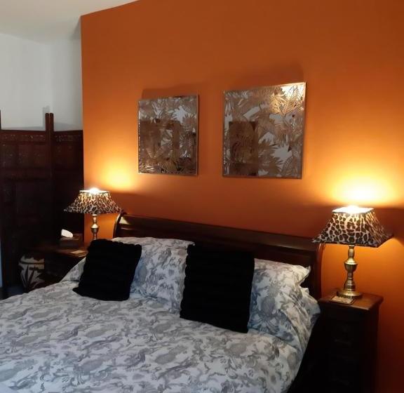 בית מלון כפרי The Hillcroft Boutique, Unique