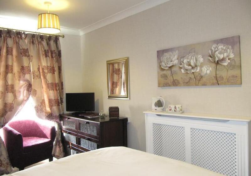 בית מלון כפרי The Shirley