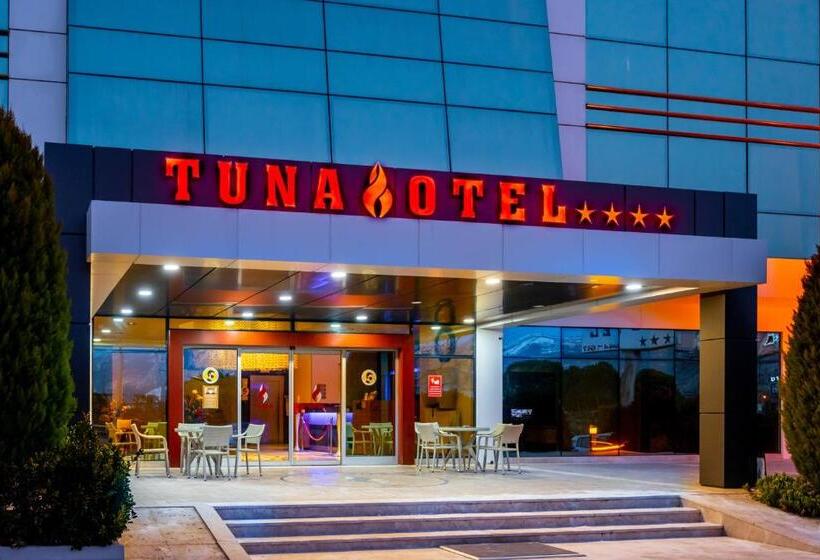 هتل Tuna