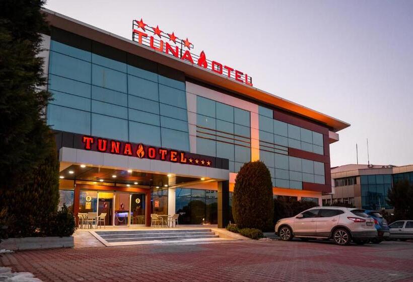 هتل Tuna