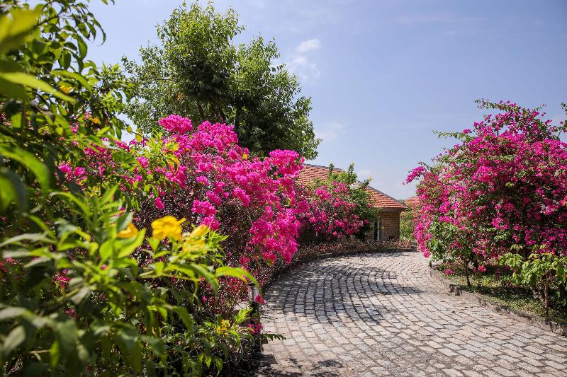 هتل Victoria Nui Sam Lodge