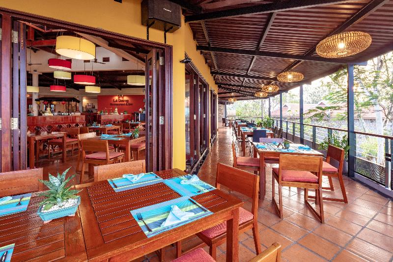 هتل Victoria Nui Sam Lodge