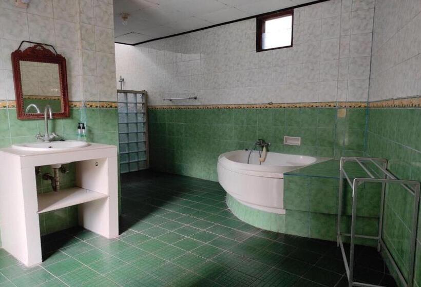 בית מלון כפרי Villa Puri Royan Jimbaran