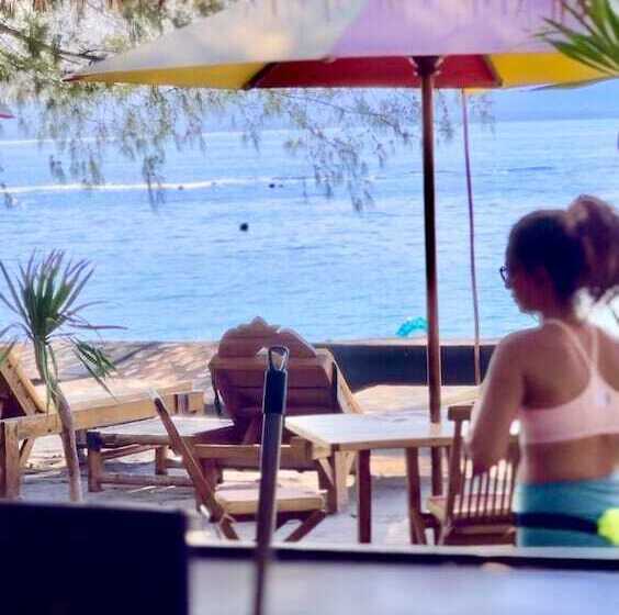 ホテル Villa Bulan Madu Gili Air