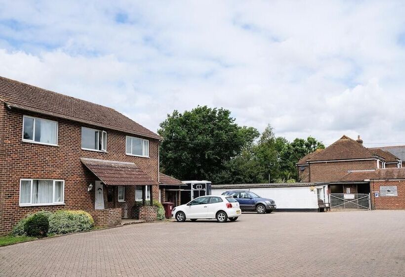 호텔 Willowbrook Riding Centre