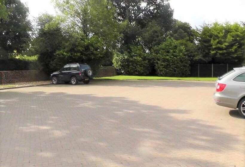 호텔 Willowbrook Riding Centre