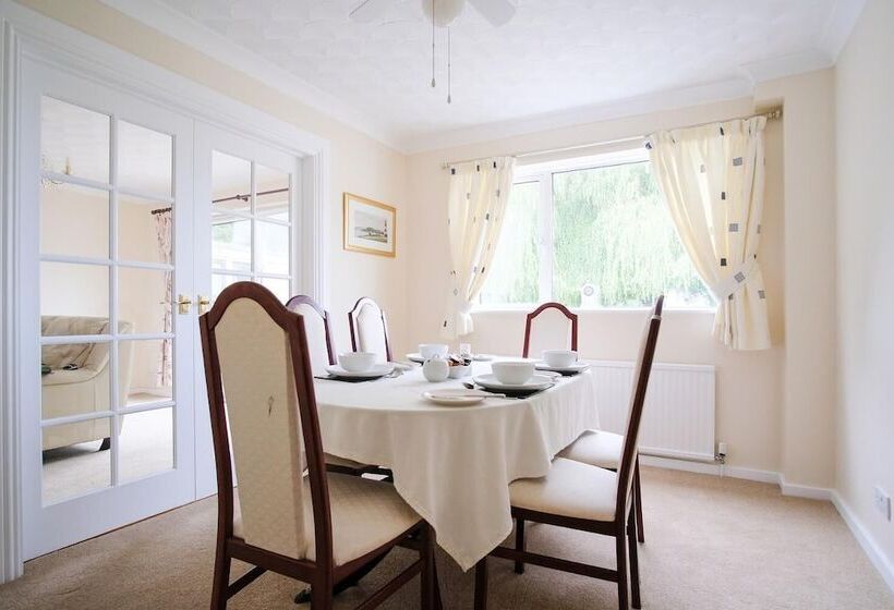 호텔 Willowbrook Riding Centre