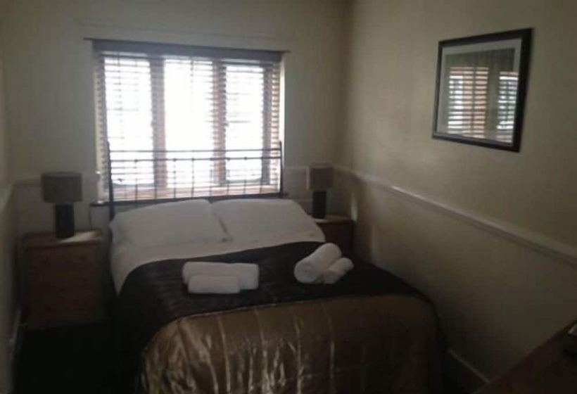 膳宿费 The Nags Head