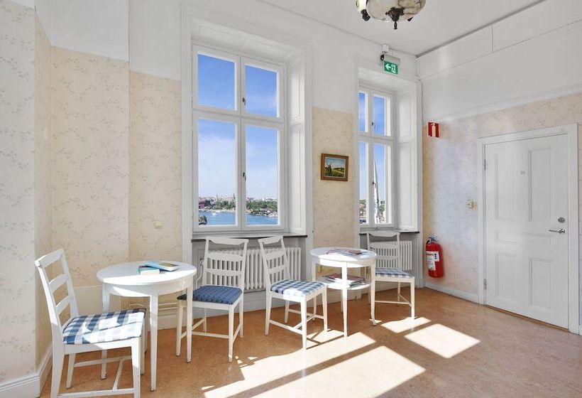 דירת נופש Ersta Hotell & Konferens