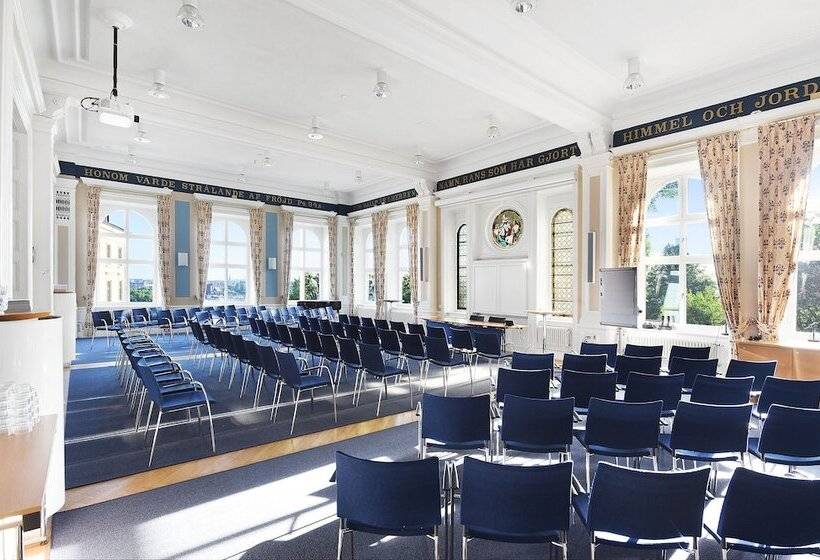 דירת נופש Ersta Hotell & Konferens